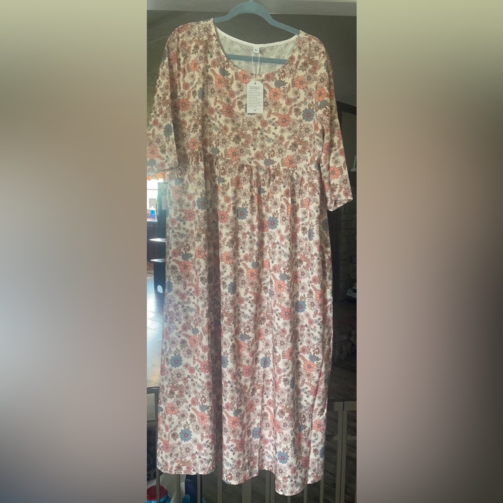 NWT Just Fashion Now